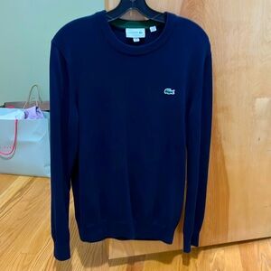 Men’s Lacoste 100% organic cotton crewneck.